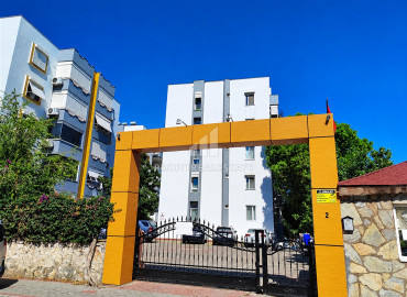Трехкомнатная квартира с уютным интерьером, 100м², в недорогом комплексе в 300м от моря в Авсалларе. ID-19577 фото-1