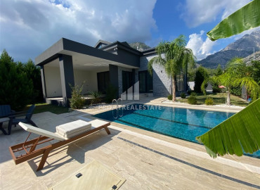 Частная двухэтажная вилла 3+1, 250м², с квартирой 2+1, 120м² в подвале, в районе Гёйнюк, Анталия, под гражданство ID-19607 фото-1