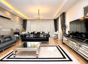 Квартира с тремя спальнями и отдельной кухней, 170м², в двух шагах от моря в центре Алании под гражданство ID-19617 фото-2