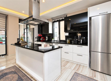 Квартира с тремя спальнями и отдельной кухней, 170м², в двух шагах от моря в центре Алании под гражданство ID-19617 фото-5