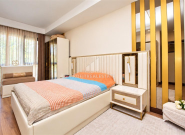Квартира с тремя спальнями и отдельной кухней, 170м², в двух шагах от моря в центре Алании под гражданство ID-19617 фото-15