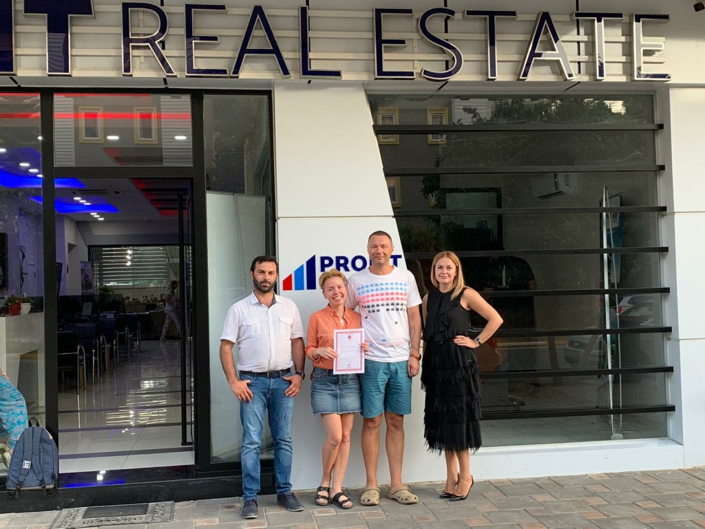 Кирилл и Валентина Отзыв Profit Real Estate}}