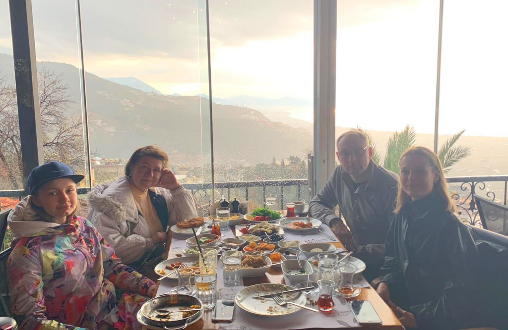 Галина Ивановна и Геннадий Васильевич Отзыв Profit Real Estate}}