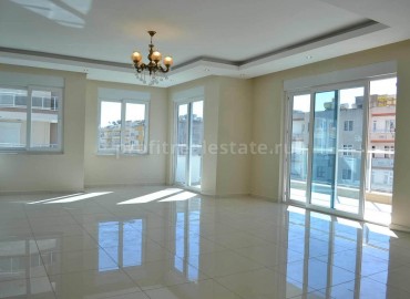 Spacious apartment only 100 meters from the sea in a prestigious complex from the owner ID-0005 фото-18