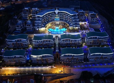The largest and most modern complex in Alanya city, Turkey ID-0046 фото-4
