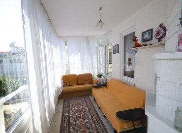 Трехкомнатная квартира с отдельной кухней и застекленным балконом в центре Алании, 115 м2 ID-2900 фото-2