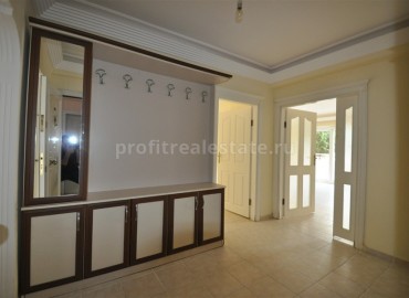 Просторная трехкомнатная квартира в Махмутларе, есть внутренняя отделка и установлены кондиционеры, предложение от собственника, 120 м2 ID-3097 фото-9