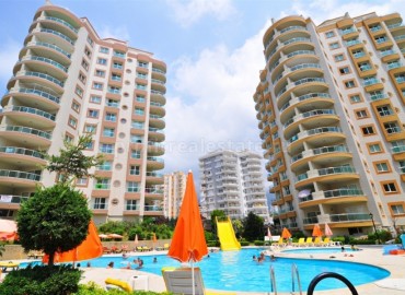 Меблированная трехкомнатная квартира в Махмутларе, 106 м2, второй этаж, комплекс с крытым бассейном ID-3152 фото-1
