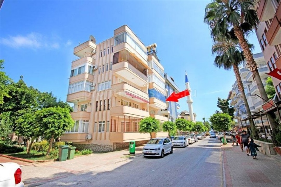 Двухкомнатная меблированная квартира в центре Алании с отельной кухней по привлекательной цене, 80 м2 ID-3222 фото-1