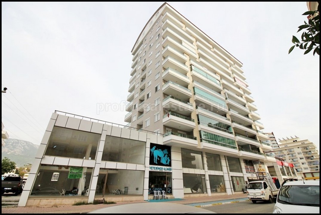 Трехкомнатная меблированная квартира в комплексе 2018 года постройки в Махмутларе, Алания ID-3591 фото-1
