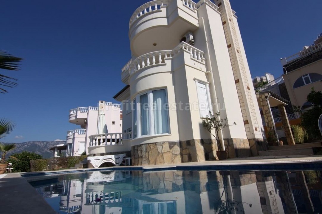 Villa with private pool in the Kargicak district, Alanya, Turkey ID-0162 фото-1