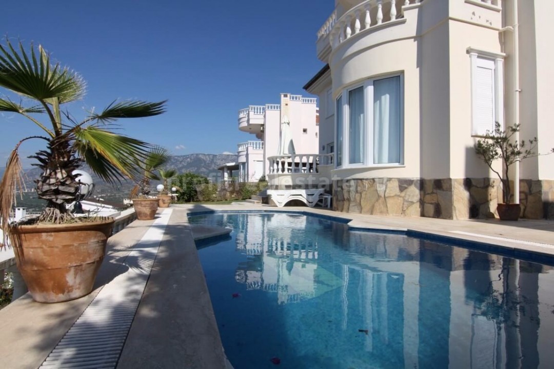 Villa with private pool in the Kargicak district, Alanya, Turkey ID-0162 фото-2
