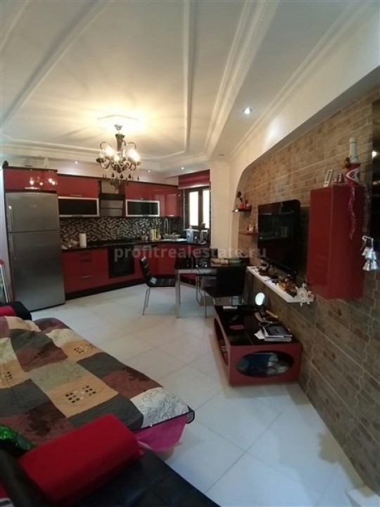 Квартира 1+1 с хорошим ремонтом, мебелью и бытовой техникой в Махмутларе по выгодной цене ID-3872 фото-2