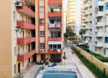 Недорогая трехкомнатная квартира на втором этаже в центре Махмутлара, Аланья, 90 м2 ID-3942 фото-8
