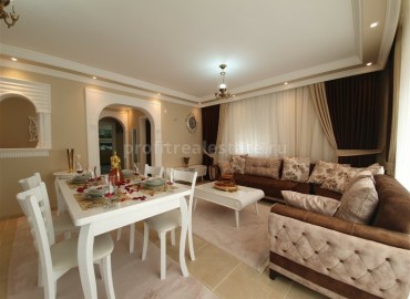 Прекрасная трехкомнатная квартира в центре Махмутлара, Аланья, 120 м2 ID-3975 фото-1