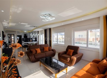 Двухэтажная квартира 3+1 с большой площадью, с мебелью и техникой в хорошем жилом комплексе, Махмутлар ID-4173 фото-1