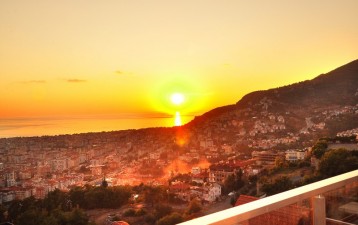 Аланья – город с уникальным микроклиматом и являющийся самым теплым городом Турции. фото-1