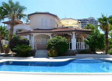 Elegant villa with a private pool and a plot of 680 m2, Mahmutlar, Alanya ID-4311 фото-1