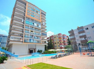 Cozy one bedroom apartment in a residential complex with excellent infrastructure, Mahmutlar, Alanya, 65 m2 ID-4319 фото-1